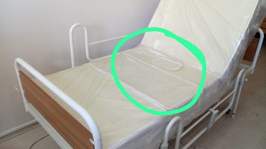 Medikaltec Sünger Tuvaletli Deri Kılıflı 2 Parça Hasta Yatağı Süngeri