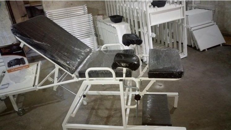 Jinekolog MasasıPaslanmaz kovalı Ürün Öz - Medikaltec Jinekolog Masası