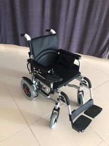 Pulsemed Akülü Tekerlekli Sandalye - Medikaltec Akülü Tekerlekli Sandalye Medikaltec9007 - Görsel 2 (Ön görünüm)