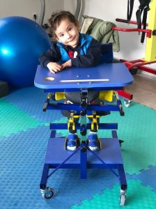 Medikaltec Ayarlanabilir Ayakta Durma Sehpası Sırt (Gövde) Destekli 2-4 YAŞ ARASI