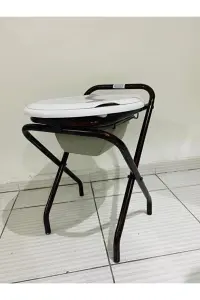 Medikaltec hasta tuvalet banyo sandalyesi ön görünüm