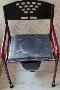 Kampçılık duş sandalyesi yakın detay görünümü