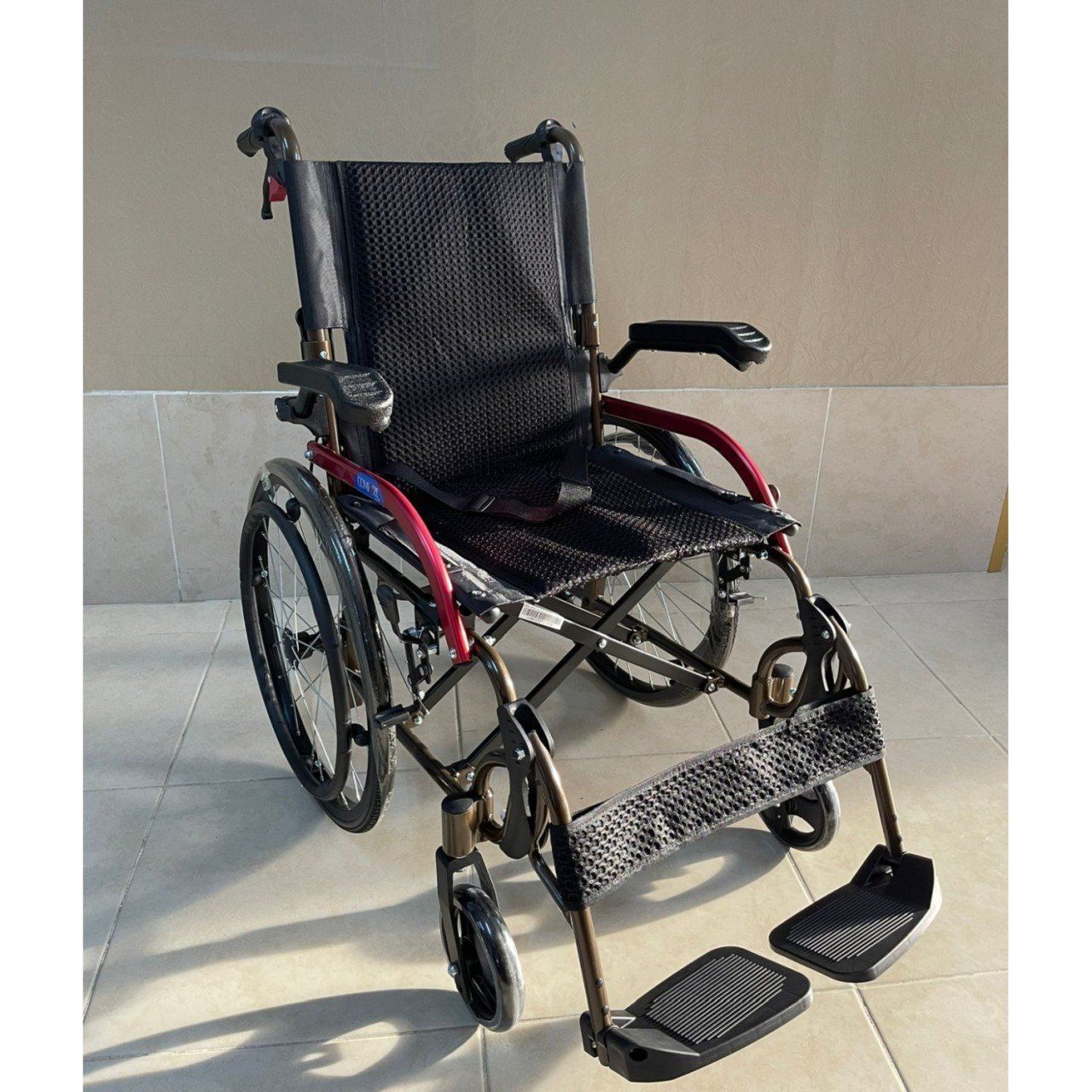 Comfort Plus GK863LAJ-20 Jet Black Trans - Medikaltec GK863LAJ- Jet Black Transfer Alüminyum Tekerlekli Sandalye