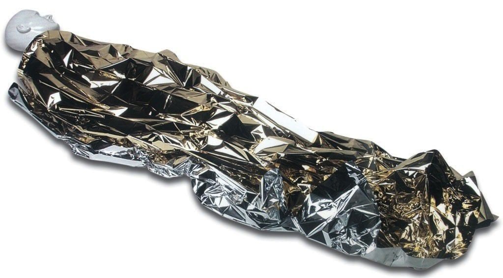 SOĞUĞA karşı koruma - Gümüş taraf İÇTE&n - Medikaltec Isothermal örtü