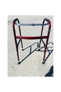 Medikaltec Metal Walker yürüteç ön görünüm
