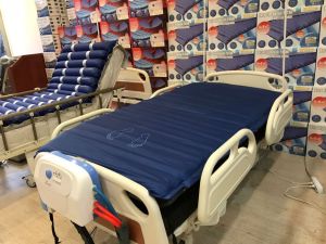 Medikaltec Havalı Yatak Basıncı Ayarlanabilir Ventilasyonlu Ve Pozisyonlu Medikaltec5749 - Görsel 2 (Ön görünüm)