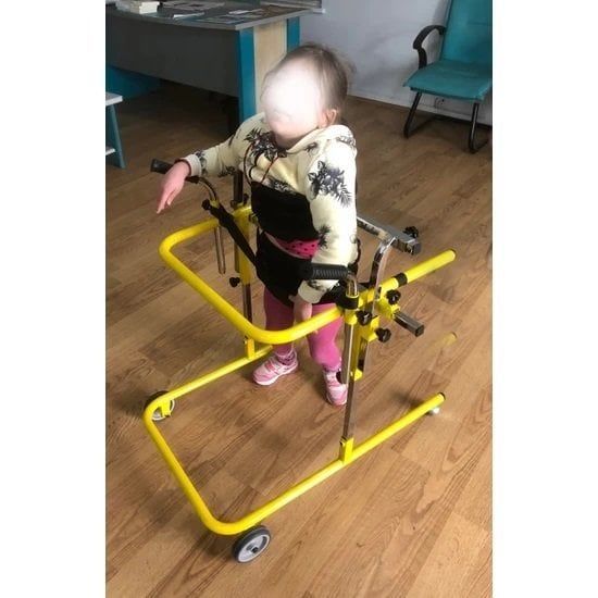 Medikaltec Yürüme Yardımcısı Gait Trainer 6 İle 10 Yaş ARASI Medikaltec567 - Görsel 1 (Ön görünüm)