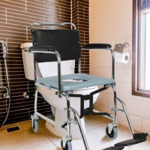Katlanabilir Tekerlekli Klozetli Komot K - Medikaltec Katlanabilir Tekerlekli Klozetli Komot Klozet Yükseltici…
