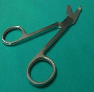 Medikaltec Auriga Alçı ve Bandaj Makası 14,5 27-104 Medikaltec5876 - Görsel 2 (Ön görünüm)
