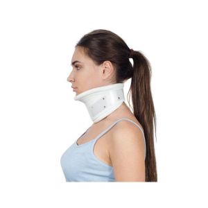 Medikaltec Derili Çenelikli Boyunluk Boyun Korsesi MEDİUM