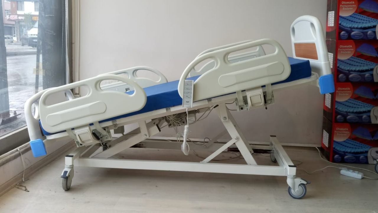 Hasta Yataklari 4 Motorlu Hasta Karyolas - Medikaltec Hasta Yataklari 4 Motorlu