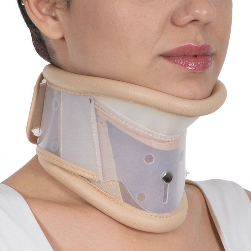Medikaltec Servikal Çeneli Boyunluk Medium 36-39 Cm. (Medikaltec758) - Görsel 1 (Ön görünüm)