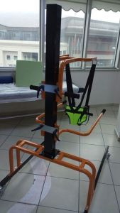 Klinik Tip Ayakta Durma Cihazı Tanım * B - Medikaltec Klinik Tip Ayakta Durma Cihazı